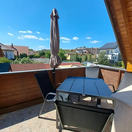 Andrea I Balaton Lejlighed *