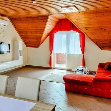 Andrea I Balaton Apartment *