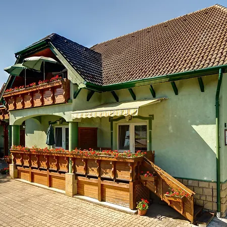 Andrea I Balaton Hévíz